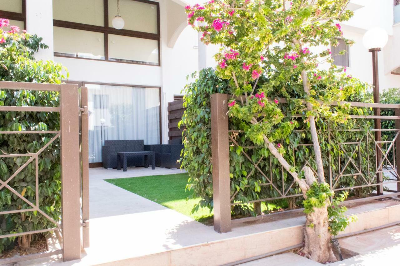 Galatex Beach Apartment Lemesos Exteriér fotografie