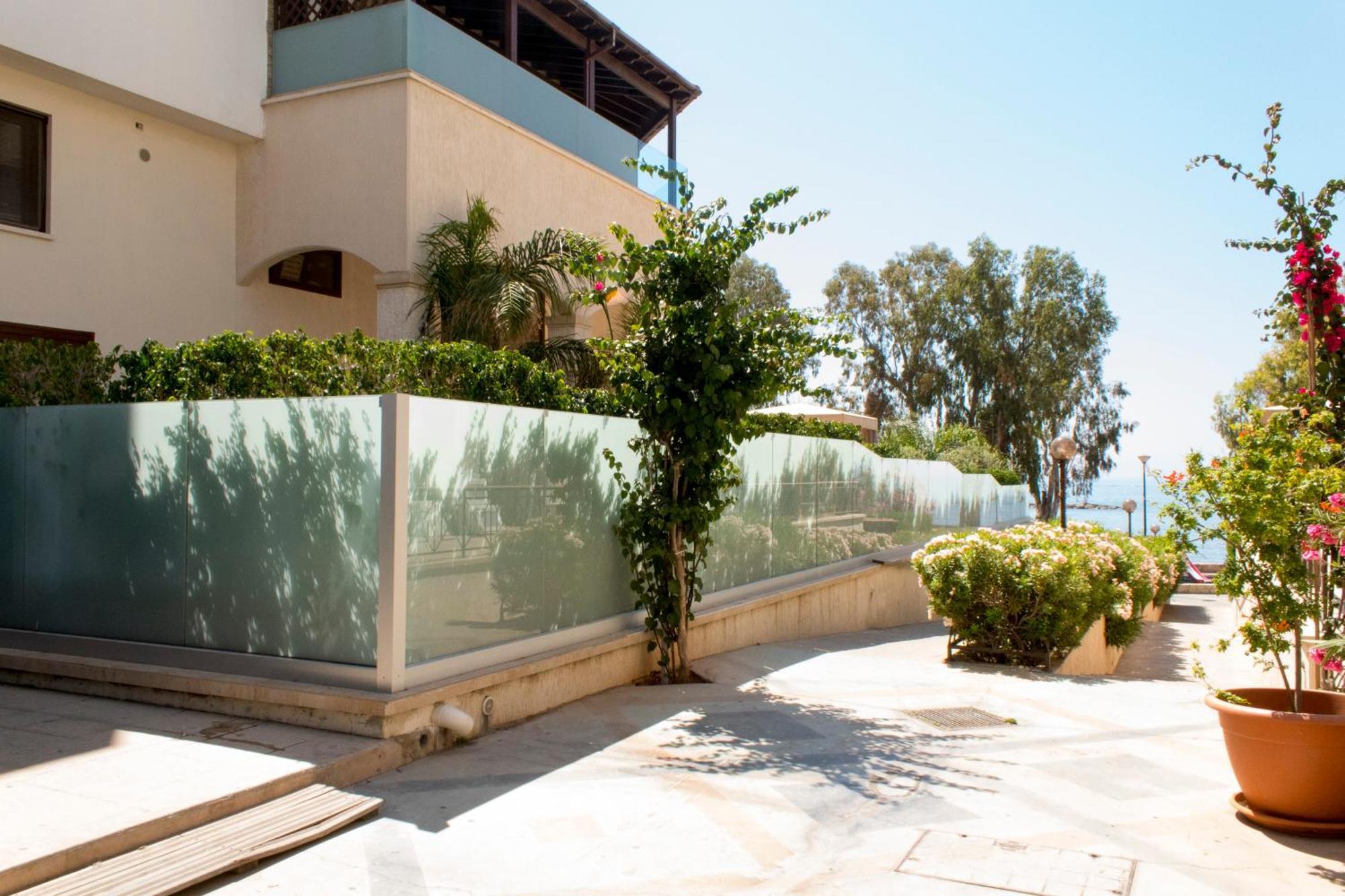 Galatex Beach Apartment Lemesos Exteriér fotografie