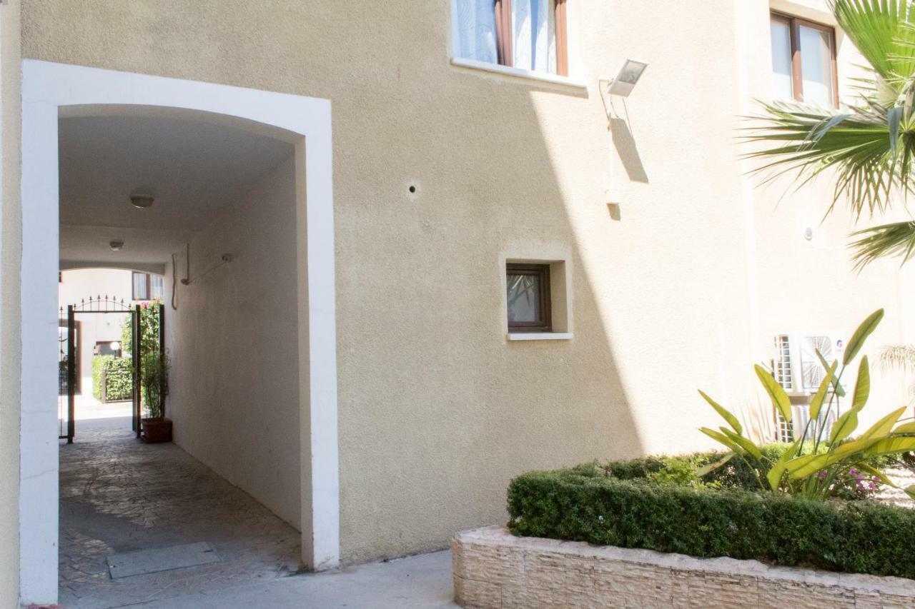 Galatex Beach Apartment Lemesos Exteriér fotografie